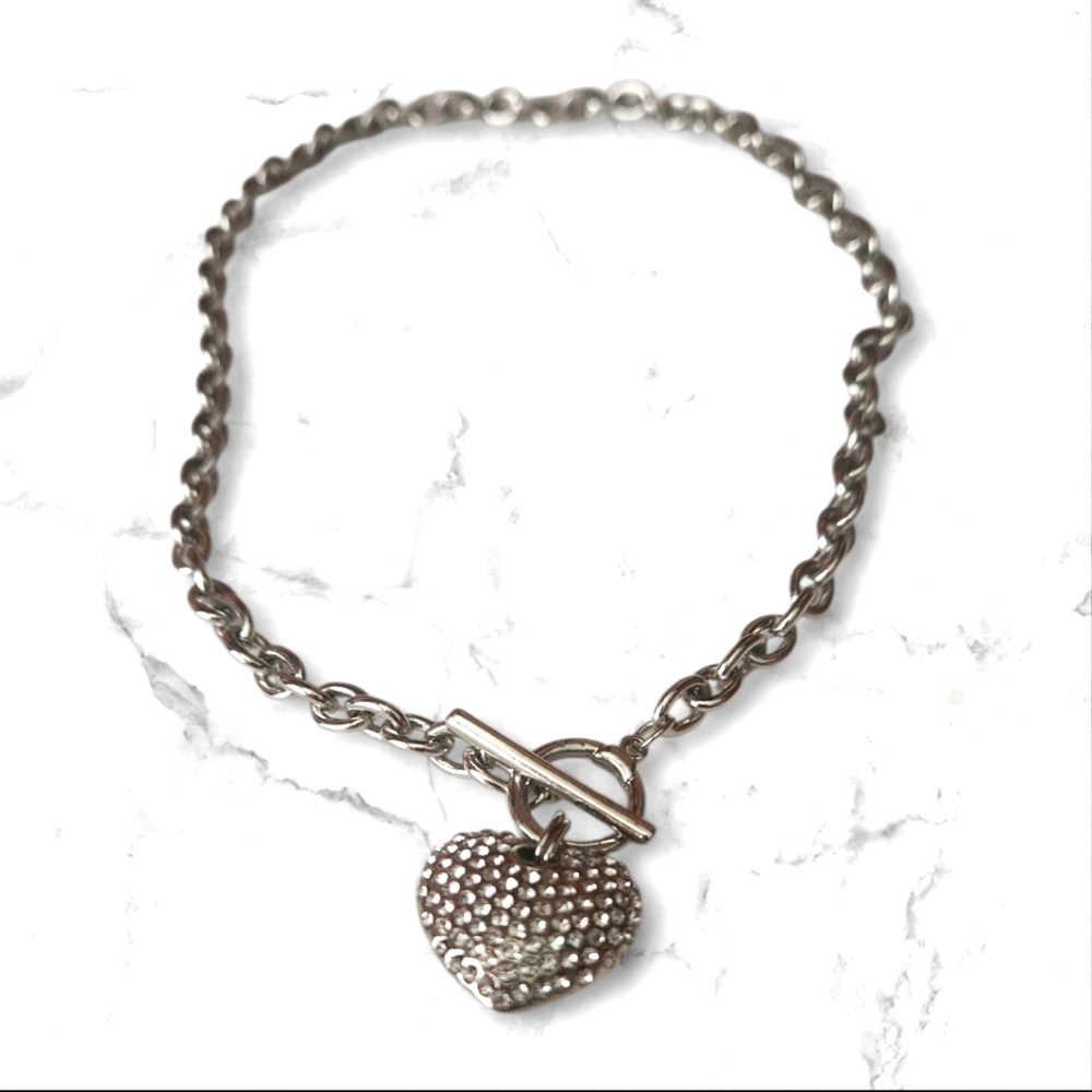 Elegant Silver Heart Pendant Necklace- With A Toggle Clasp And Thicker Chain.